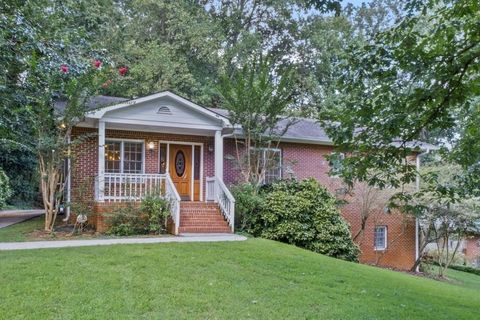 Photo of 402 Terrydale Drive SE, Marietta, GA 30067 (MLS # 7644500)