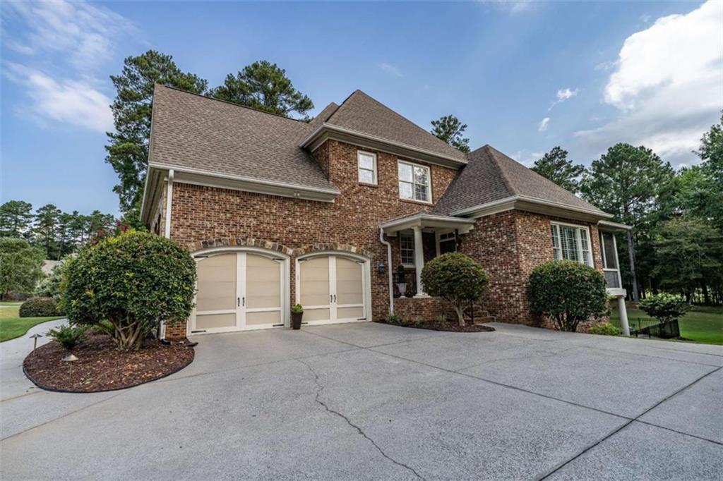 138 Nelson Boulevard