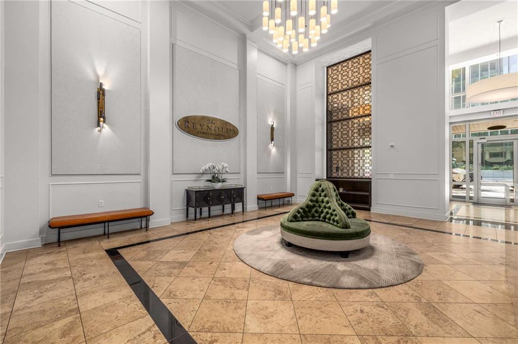 565 Peachtree Street NE 1005