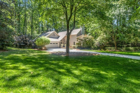 Homes For Sale - 1061 Winding Branch Circle<br/> Dekalb County, Dunwoody, GA 30338