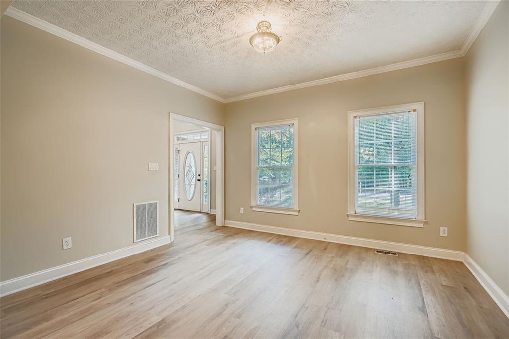 100 Hamilton Glen Court
