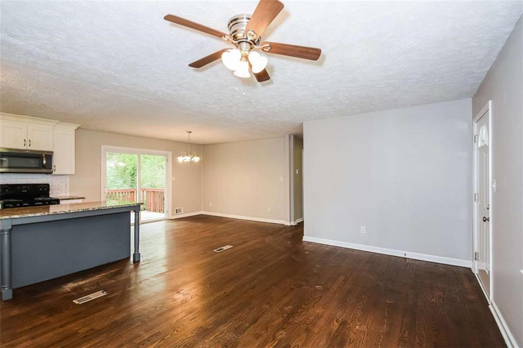 3773 Sarahs Lane