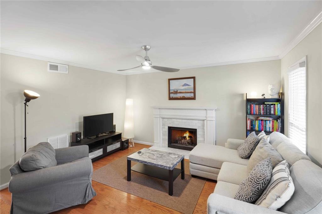 1101 Collier Road NW D6