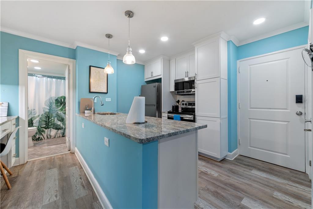 300 Peachtree Street NE 20M