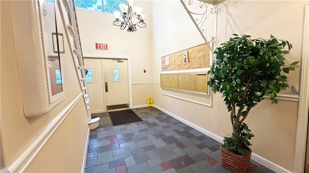 6851 Roswell Road K1
