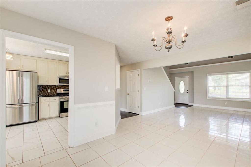 1705 Queen Victoria Court
