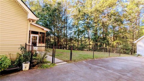 A home in Dahlonega