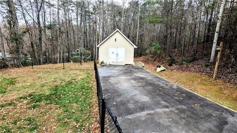 A home in Dahlonega