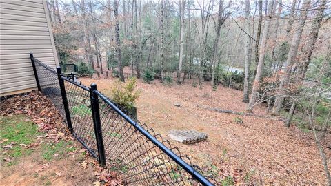 A home in Dahlonega