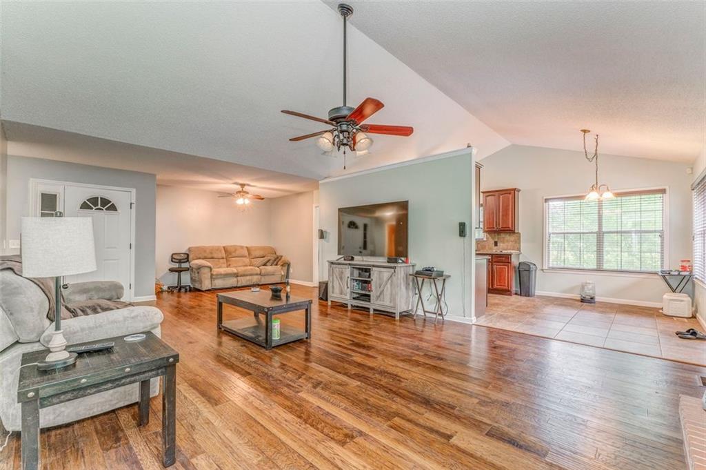 200 Wildwood Circle, Calhoun, Georgia image 6