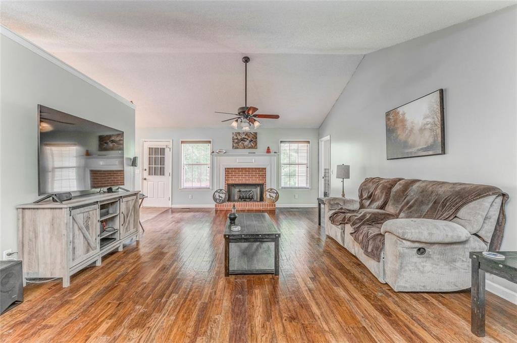 200 Wildwood Circle, Calhoun, Georgia image 4