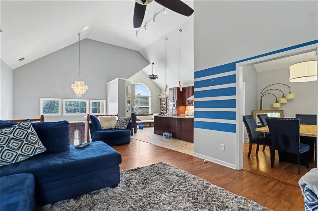 4558 Bronte Lane