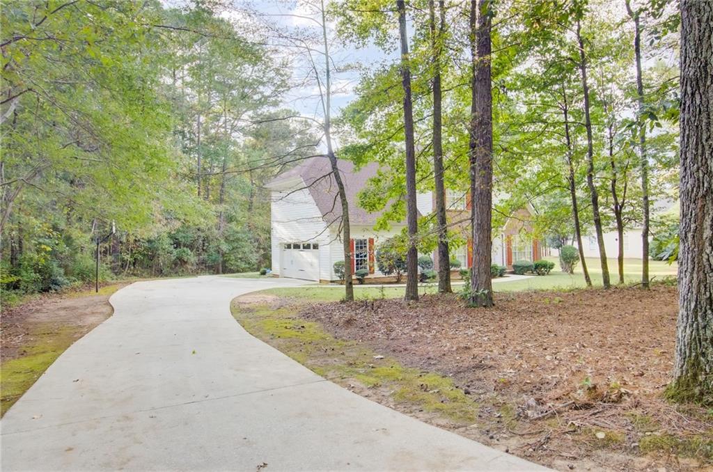 6835 Tell Road