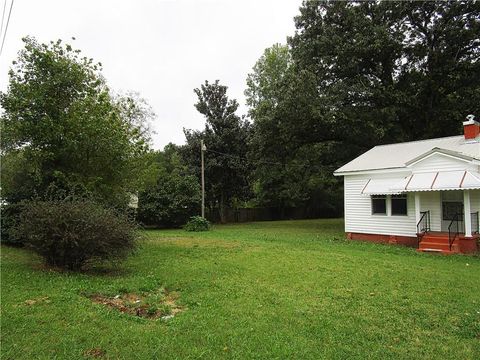 A home in Summerville