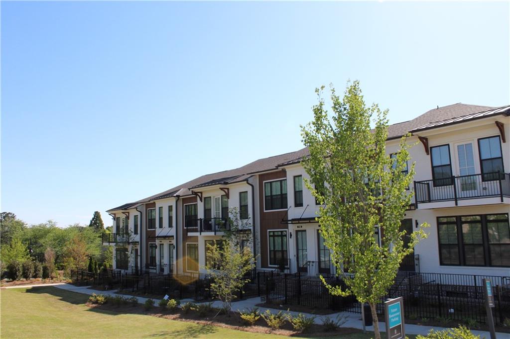Ecco Park - Residential Lease