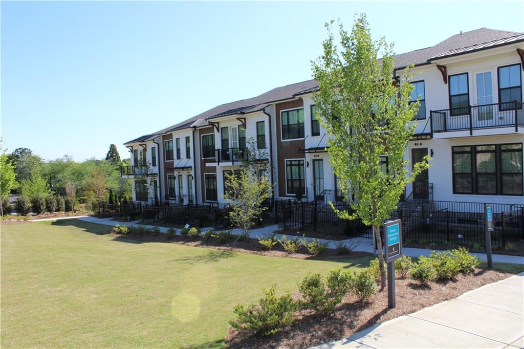 Ecco Park - Residential Lease