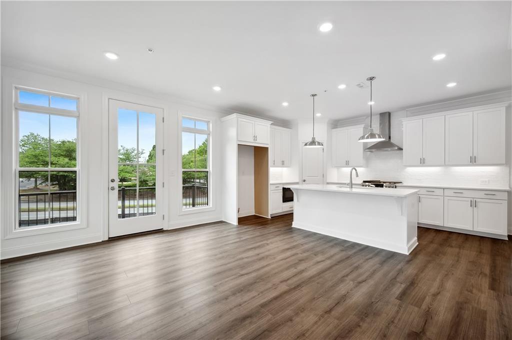 Ecco Park - Residential Lease