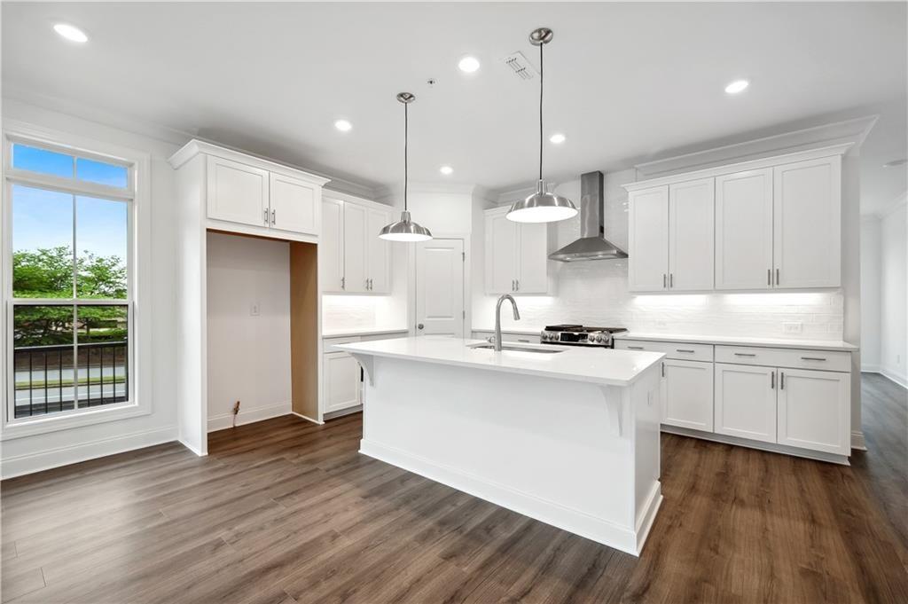 Ecco Park - Residential Lease