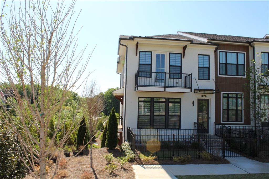 Ecco Park - Residential Lease