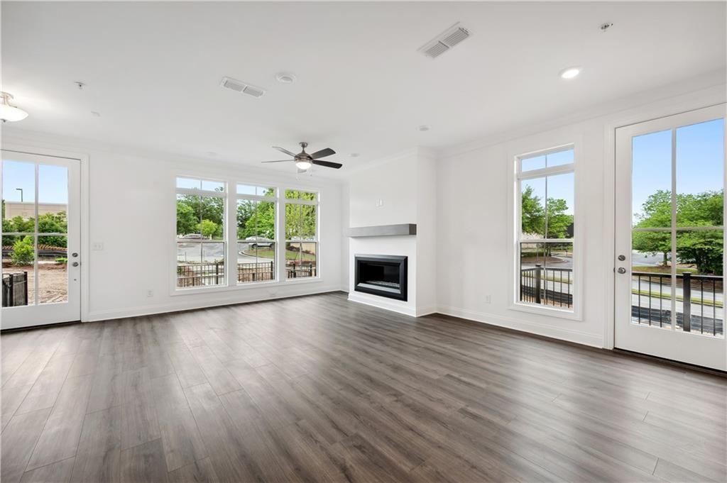 Ecco Park - Residential Lease