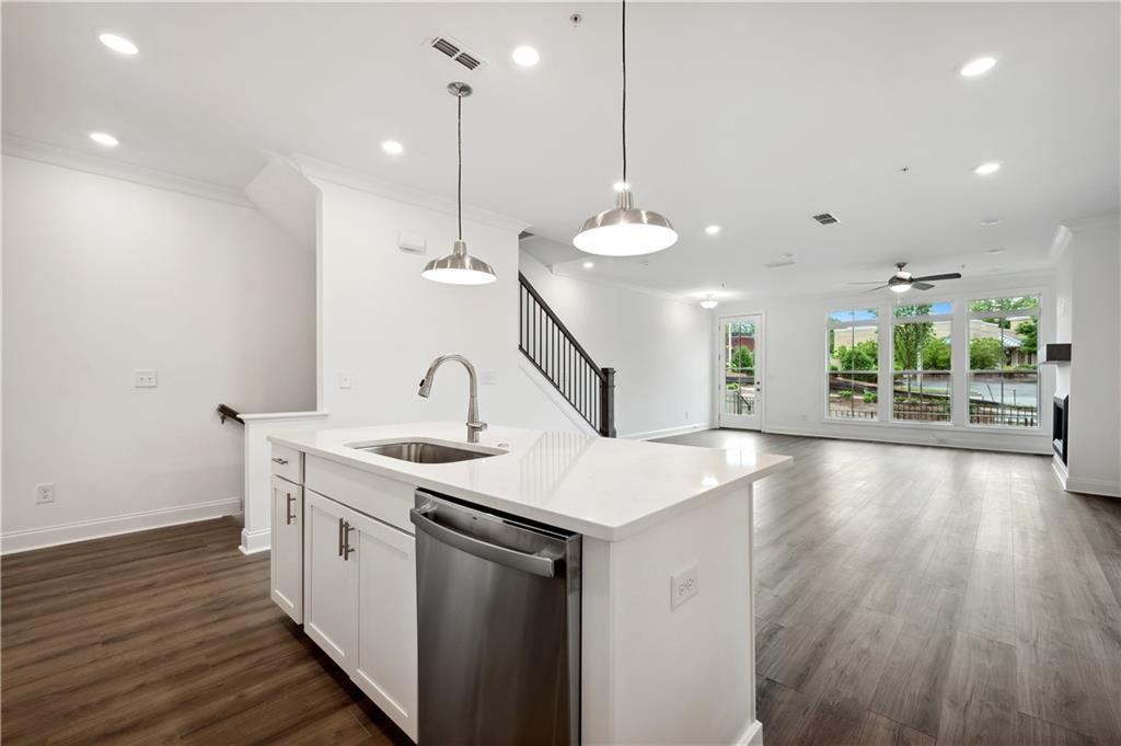 Ecco Park - Residential Lease