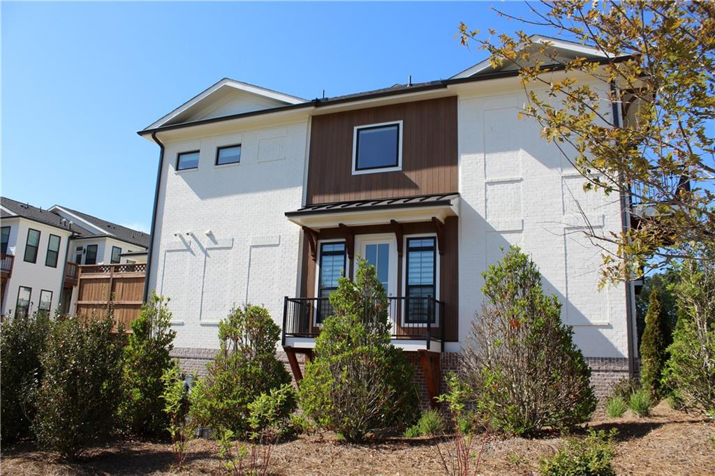 Ecco Park - Residential Lease