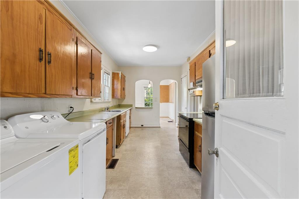 2049 Tuxedo Avenue NE