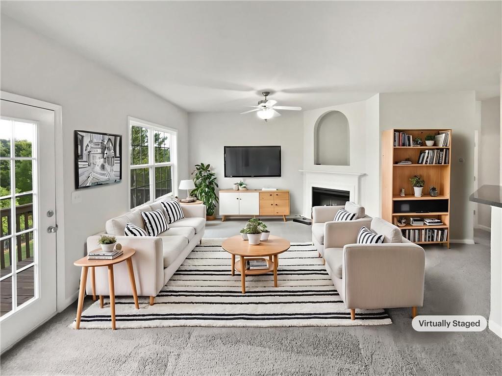 2438 Suwanee Pointe Drive
