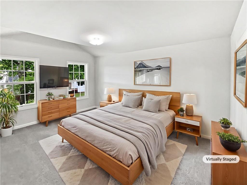 2438 Suwanee Pointe Drive
