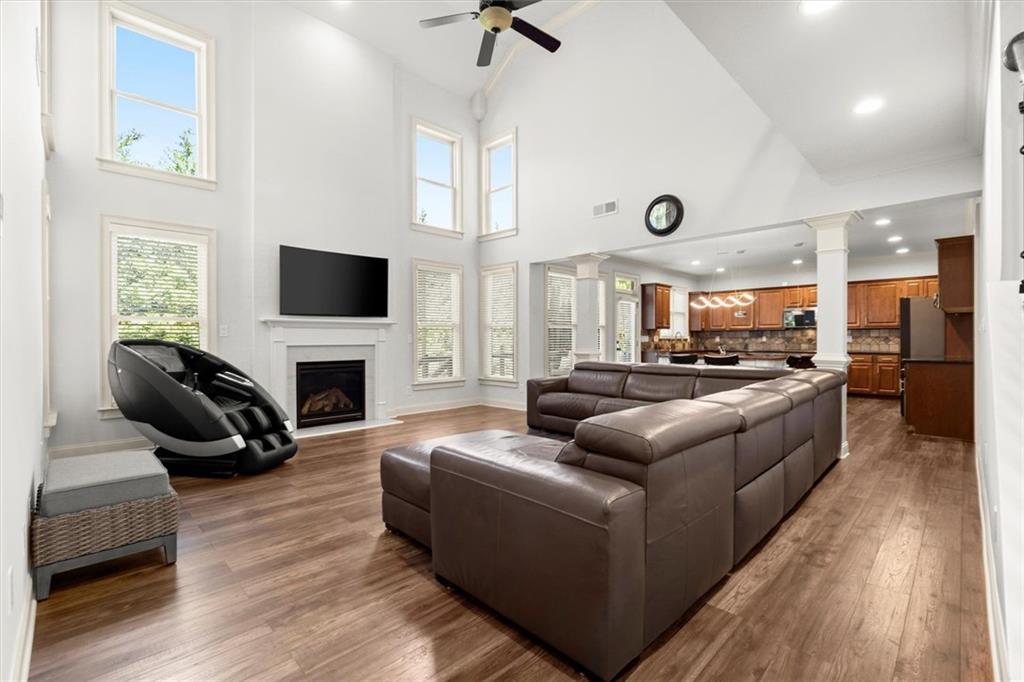 1755 Waverly Cove
