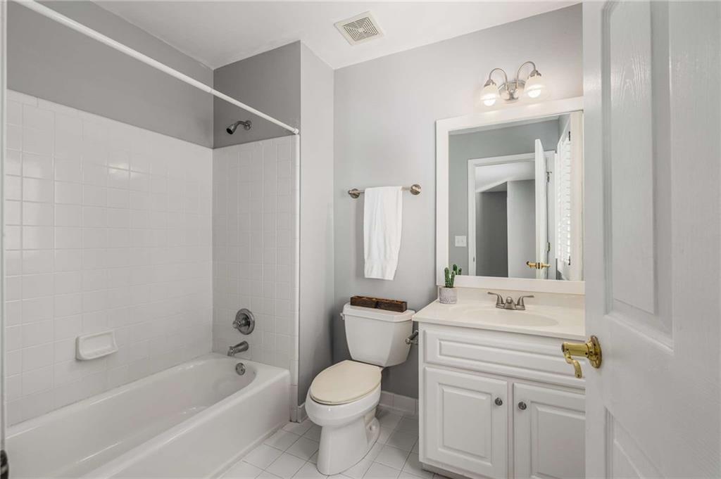 2885 Towne Village Drive, Duluth, Georgia image 25