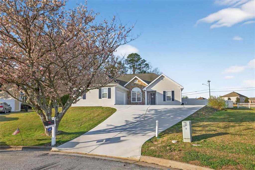 1530 Summer Lake Terrace