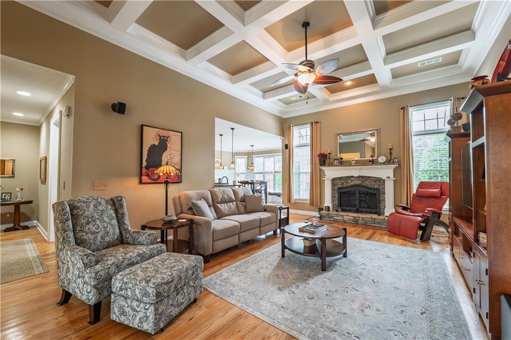 4721 W Lakeshore Drive, Acworth, Georgia image 14