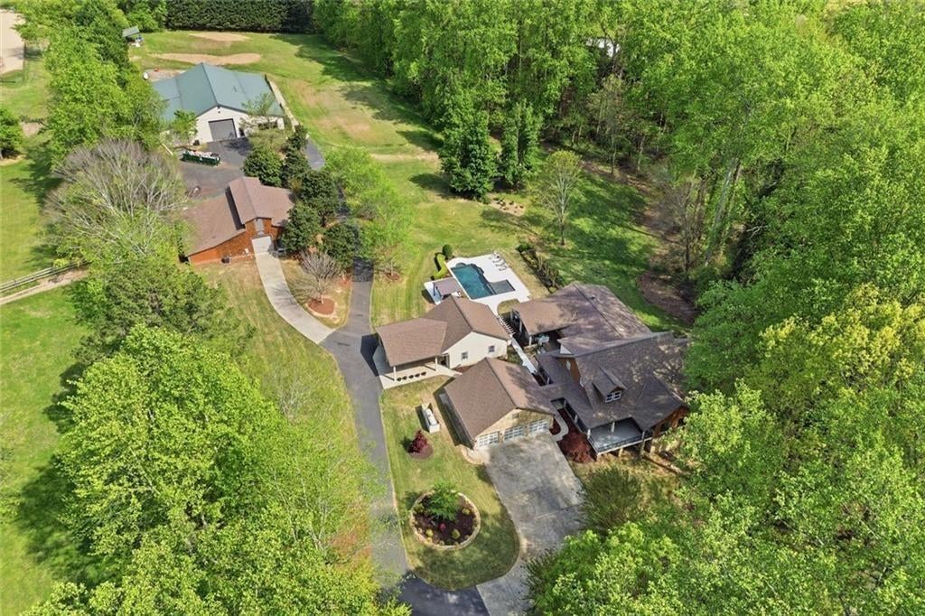 611 Elliott Road