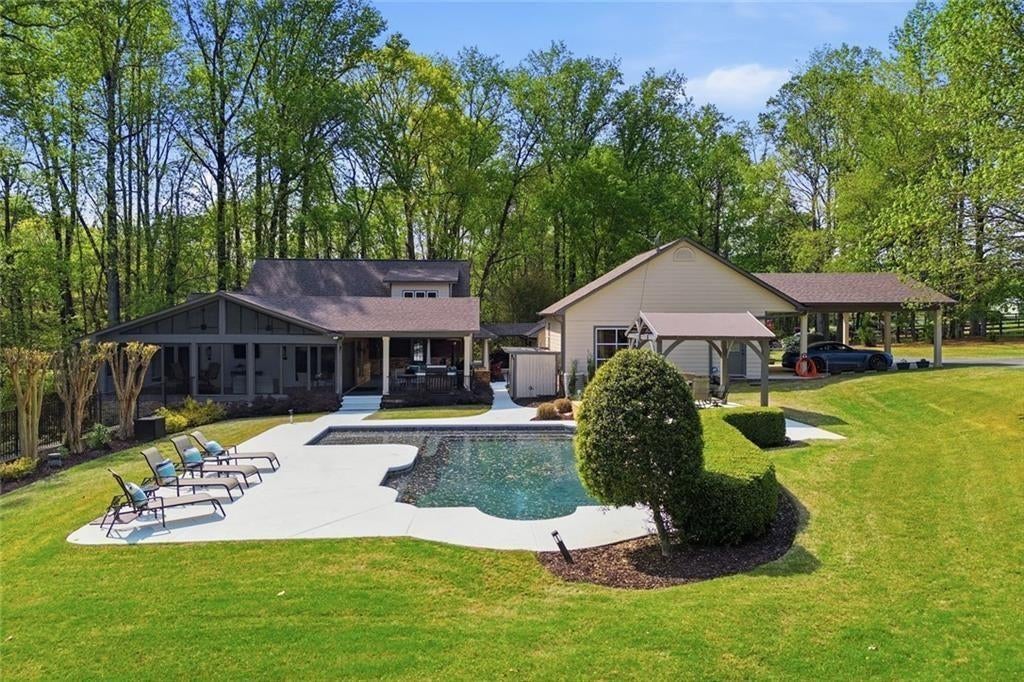 611 Elliott Road