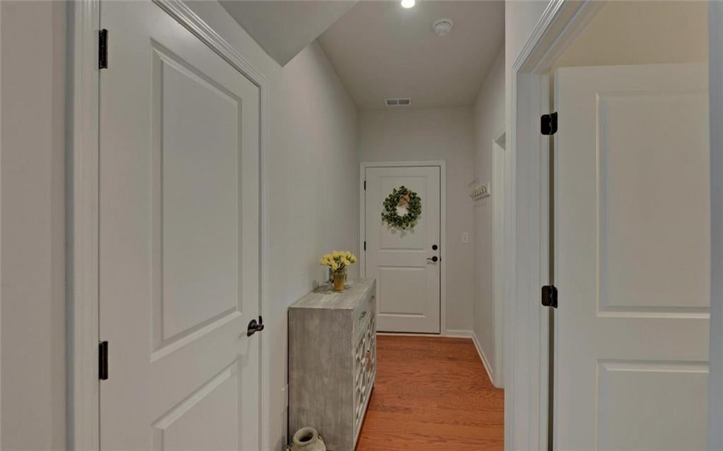 5663 Villa Crest Drive