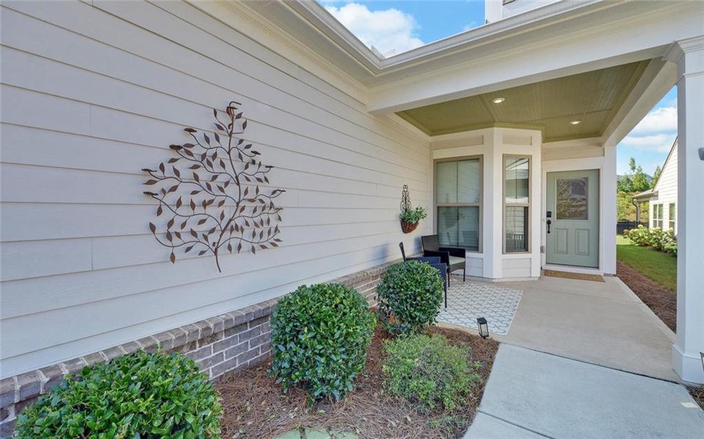 5663 Villa Crest Drive