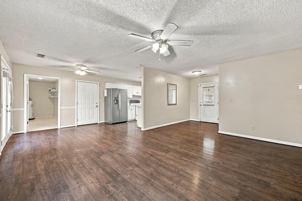 3 Doncaster Drive NE