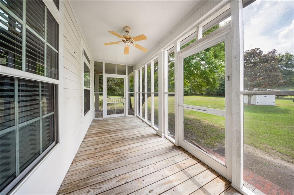 380 Bay Springs
