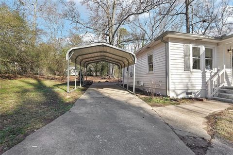 A home in Douglasville