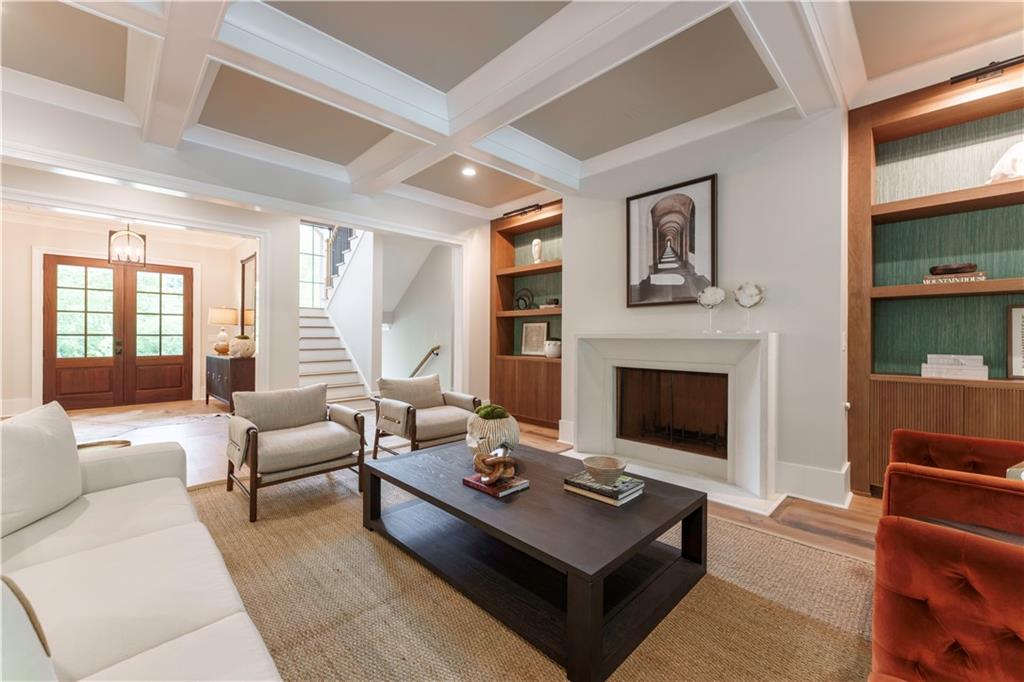 541 Londonberry Road, Atlanta, Georgia image 9