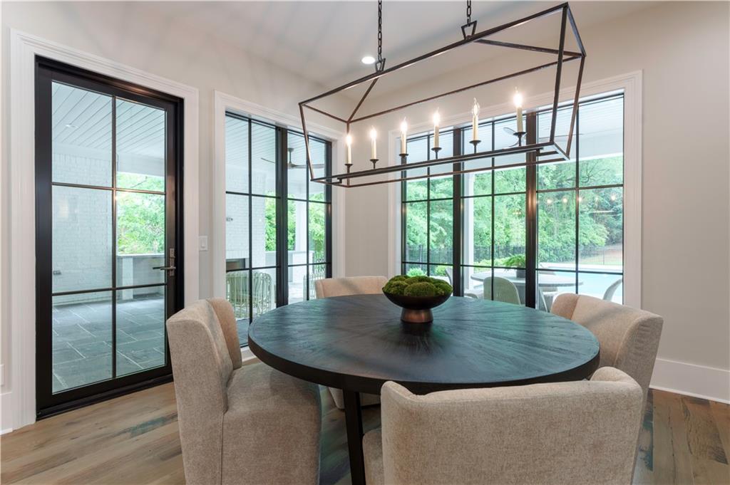 541 Londonberry Road, Atlanta, Georgia image 17
