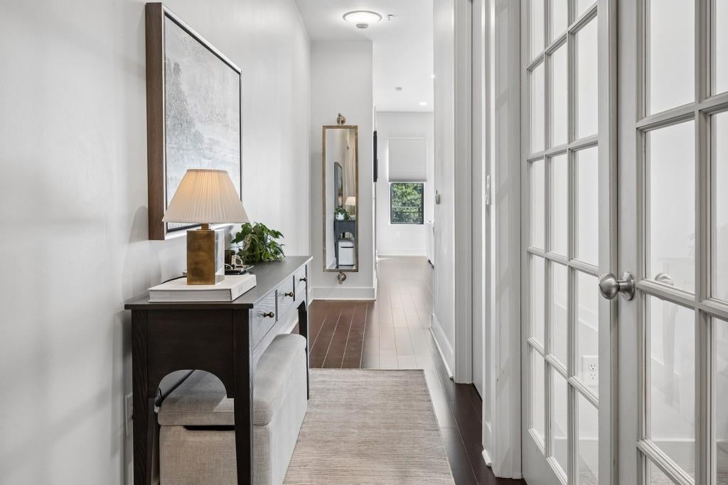 200 N Highland Avenue NE 307