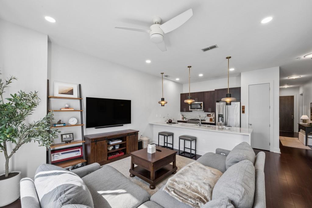 200 N Highland Avenue NE 307