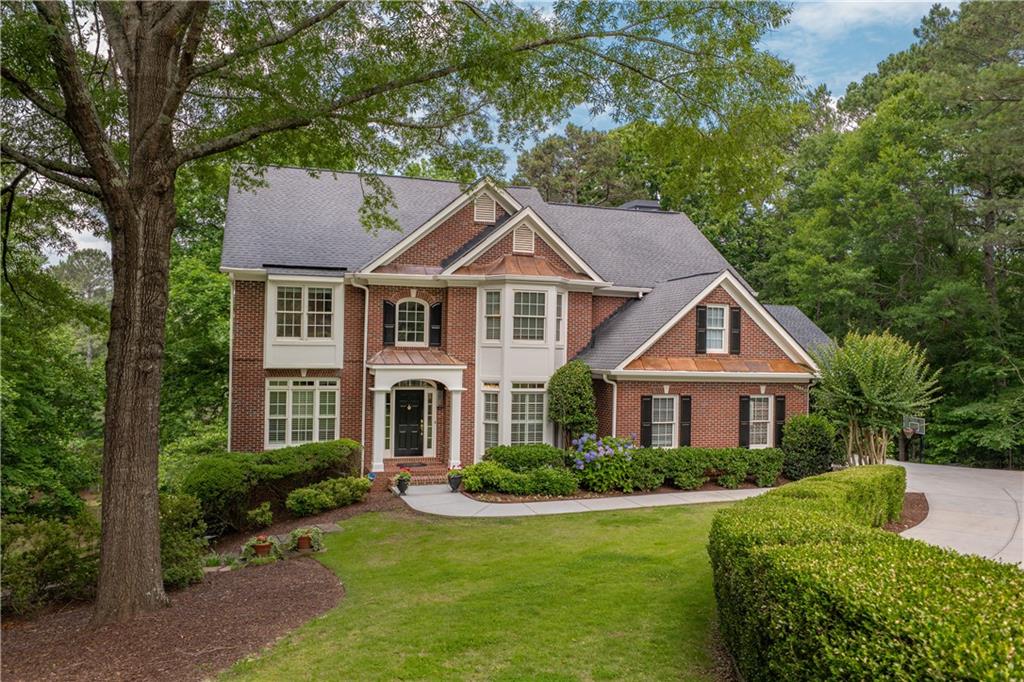 660 Glendalough Court
