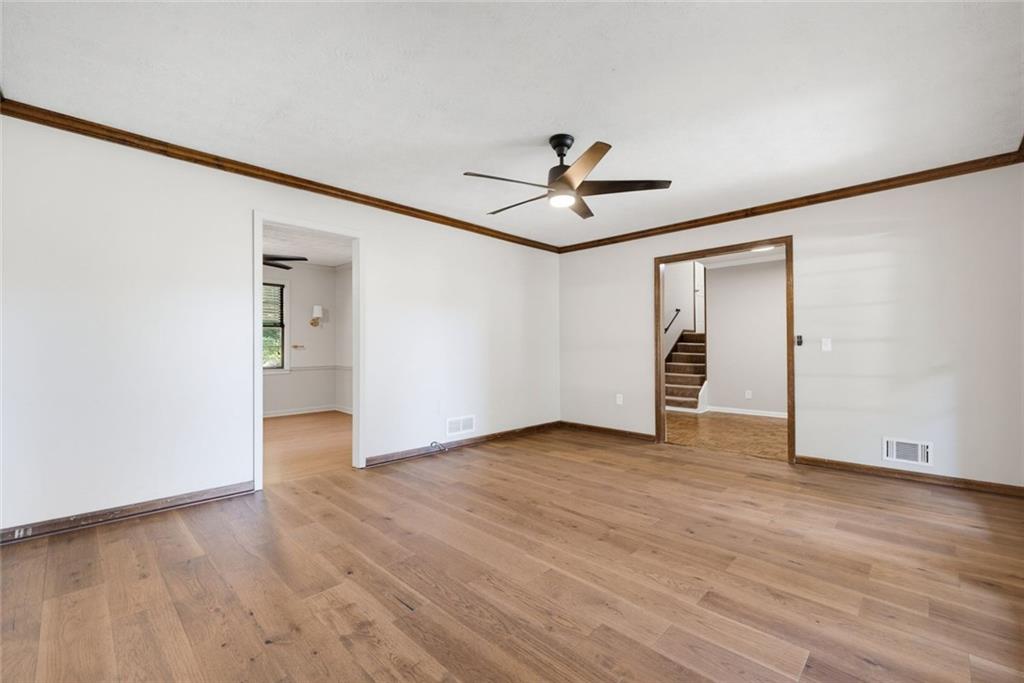 2845 Wood Forest