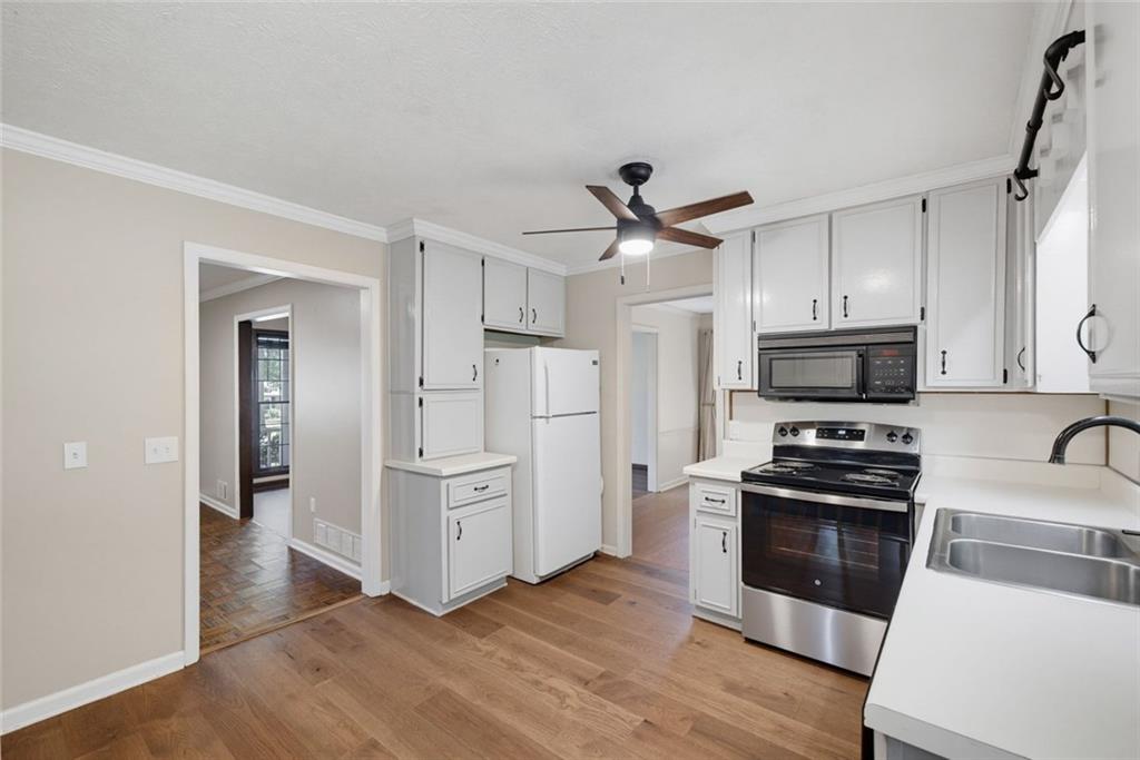 2845 Wood Forest