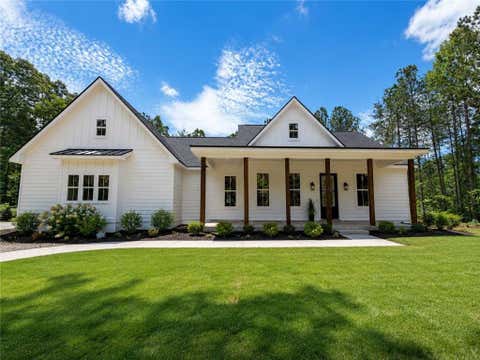 Homes For Sale - 952 W Price Creek Road<br/> Talking Rock, GA 30175
