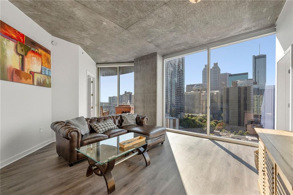 400 W Peachtree Street NW 2011