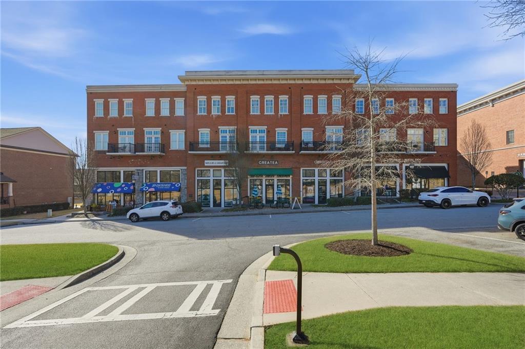 3930 Charleston Market St 221